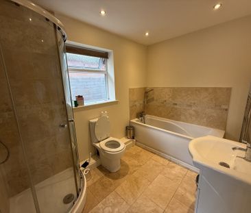 2 bedroom bungalow to rent - Photo 1