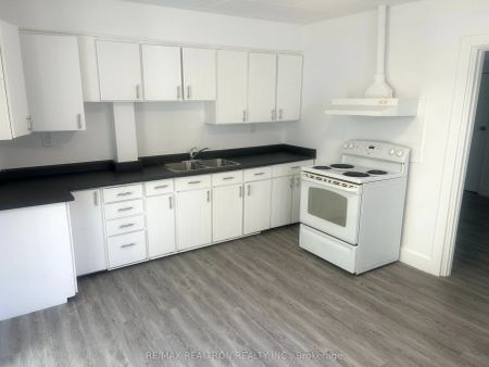 1299 Gerrard Street E #2 , - Photo 3