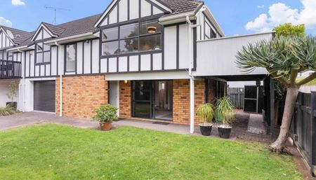 Beachside Home - Photo 3