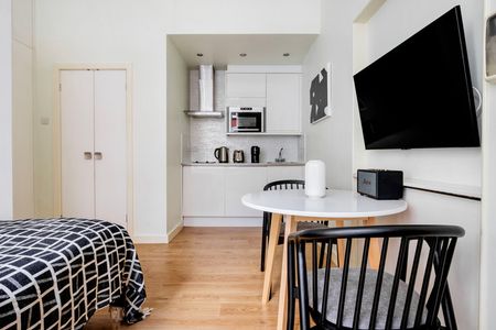 Nottingham Place - Photo 2