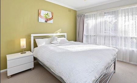 11 Grayling Street, Belmont - Photo 2