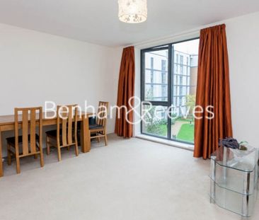 1 Bedroom flat to rent in Needleman Close, Colindale, NW9 - Photo 2