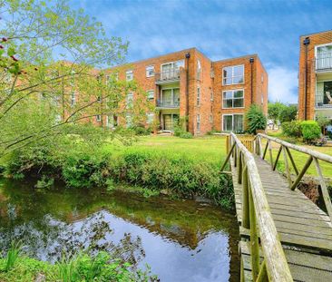 River Park, Hemel Hempstead - Photo 2