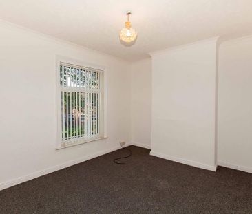 2 bedroom property to rent - Photo 3