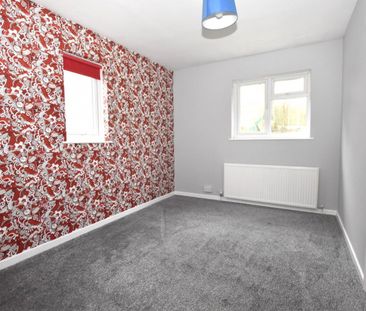 3 bedroom Bungalow To Let - Photo 6