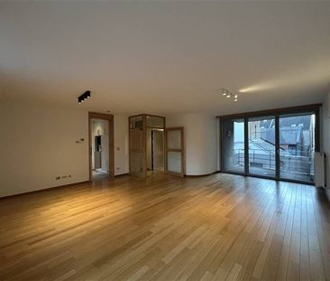 Appartement te huur - Foto 2