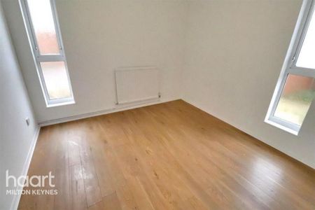 4 bedroom detached house to rent - Photo 5