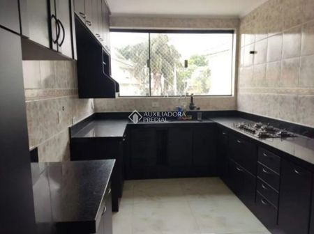 Sobrado com 3 quartos e 200m² para alugar em Vila Alpina, Santo André. - Foto 4