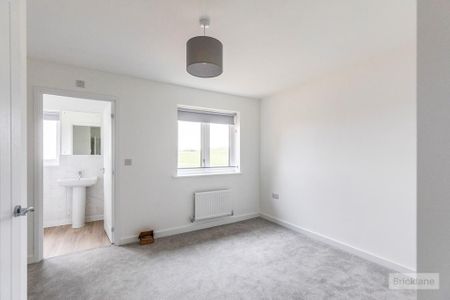 3 bedroom detached house to rent - Photo 3