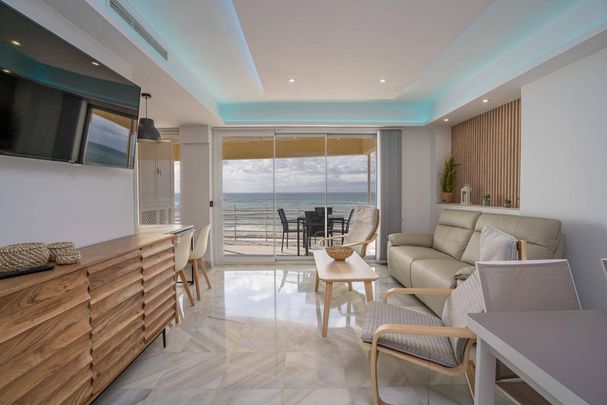 2 room luxury Flat for rent in Fuengirola, Andalusia - Photo 1