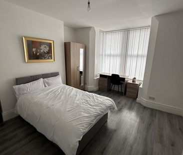 Room in a Shared House, Breeze Hill, L9 - Photo 2