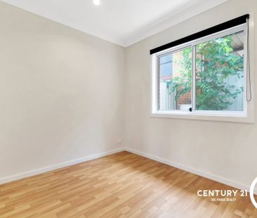 Bright, Modern & Convenient – Ideal for a Small Family - Photo 5