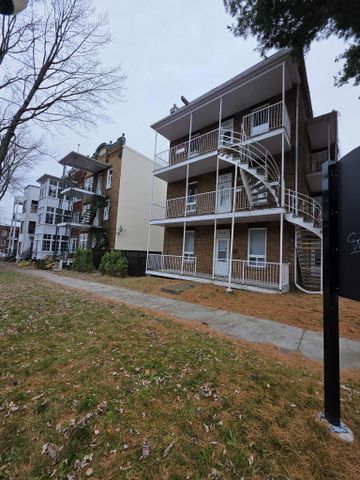 Grand 5 1/2 à louer - Photo 2