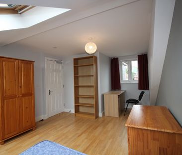 6 Bed Terraced House, Livingstone Road, SO14 - Photo 5