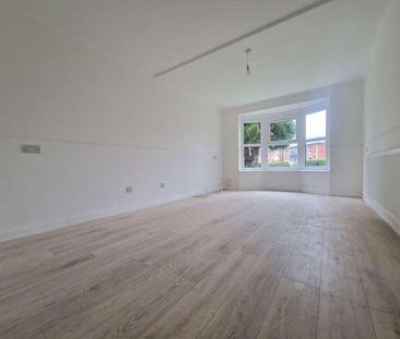 Spring Road, Southampton, Hampshire, SO19 - Photo 1