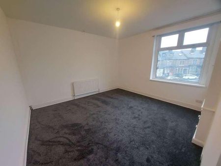 Jesmond Avenue, Bradford, BD9 - Photo 4