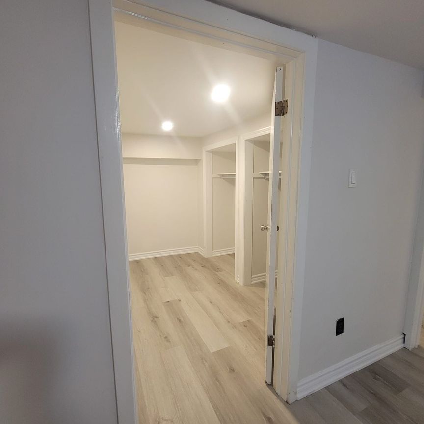 For Lease - 307 Axminster Drive Unit# Basment, Richmond Hill, Ontario - Photo 1