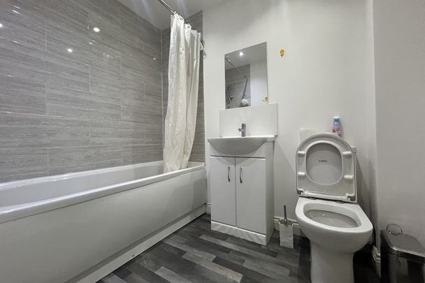 Regent Street - Photo 1