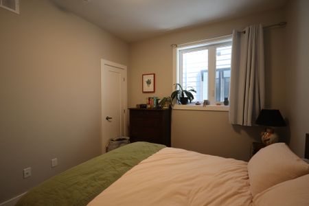 For Lease - 304 ELMGROVE Avenue Unit# 2, Westboro - Hampton Park, Ontario - Photo 2