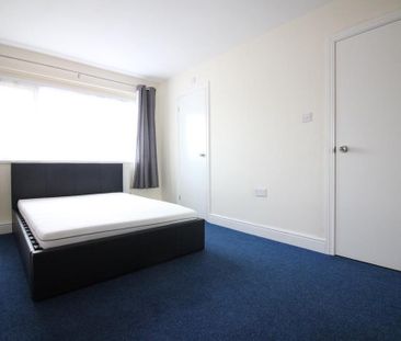 Humber Way, Slough - Photo 3