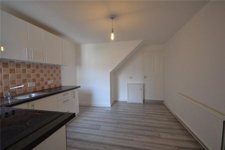 3 bedroom terraced house to rent - Photo 5