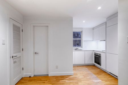 5556 Snowdon Street - Photo 3