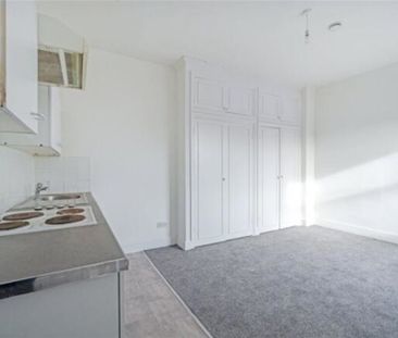 High Road, London, NW10 - Photo 5