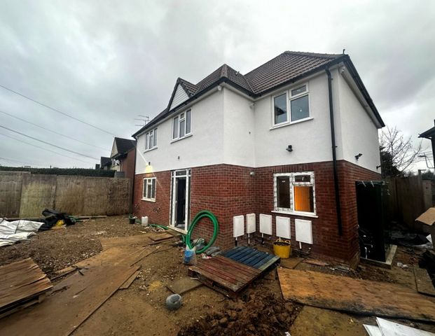 Desford Way, Ashford, Surrey,TW15 - Photo 1