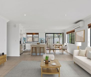 Spacious Recently Refurbished, Convenient & Comfortable. - Photo 6