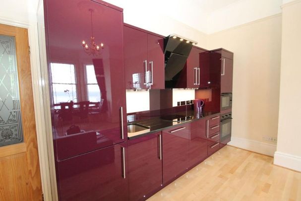 3 bedroom flat to rent - Photo 1