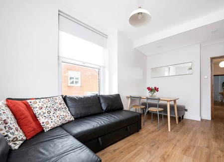 2 bedroom apartment to rent - Photo 2