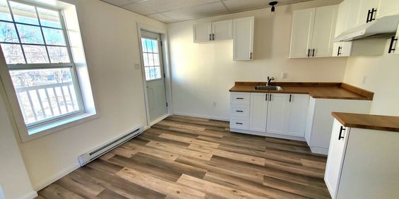 Beau Logement 4½ Au 2e étage - Photo 3