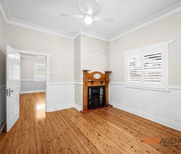 Charming Cottage in the heart of Mayfield - Photo 1