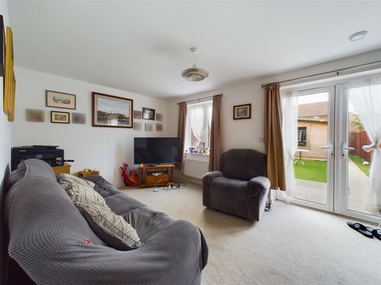 Cornwell avenue, crawley - Photo 1