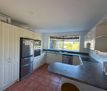 Fully furnished house on the hills - Photo 3