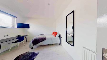 6 Beds 0 Baths - Photo 4