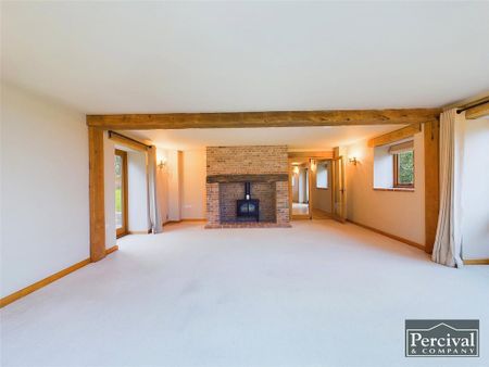 4 bedroom detached house to rent - Photo 2