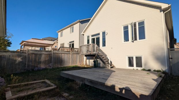 For Lease - 764 Fletcher Circle, Kanata, Ontario - Photo 1