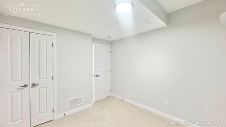 BRAND NEW 2-BEDROOM STACKED TOWNHOUSE WITH BEAUTIFUL FINISHES - Photo 4