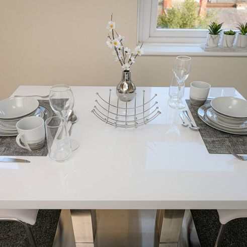 Priestpopple - Photo 1