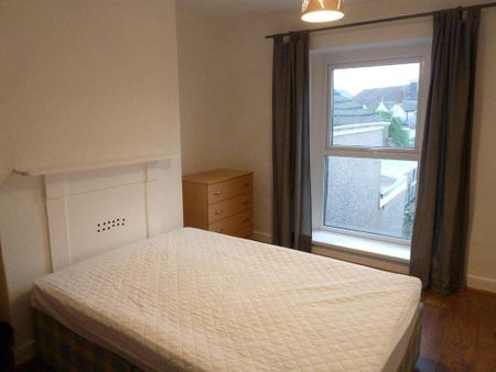 4 bedroom house to rent - Photo 3