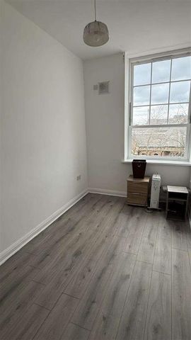 Horrocks Lane, Warrington, WA1 - Photo 4