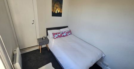 Flat 3, Mitford Place, Armley, Leeds, LS12 1NH - Photo 5