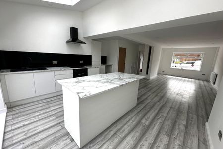 Atherton Drive, WIRRAL - Photo 2