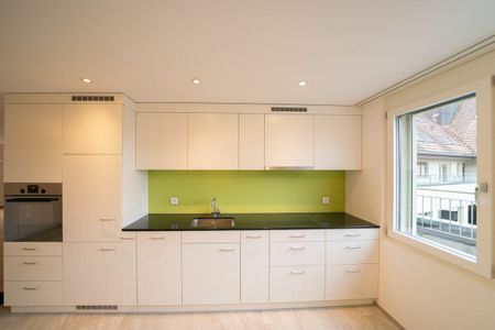 Wohnen mitten im Geschehen! - Photo 2