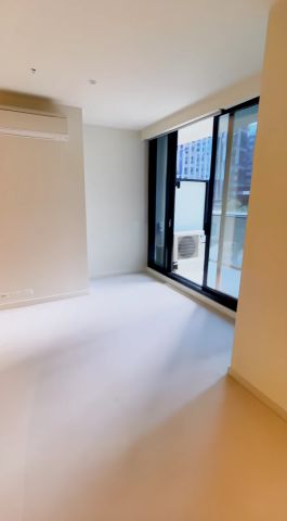 1 Bed 1 Bath - Photo 3