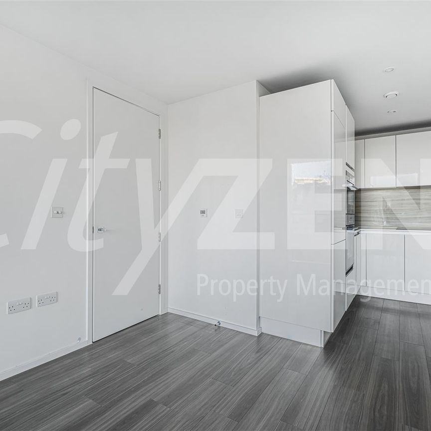 Buckhold Road, London - Photo 1
