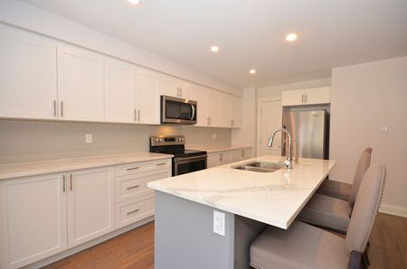 For Lease - 331 PROUD WALK DRIVE Drive, Stittsville - Munster - Richmond, Ontario - Photo 5