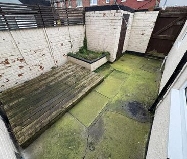 3 bedroom terraced house to rent - Photo 6