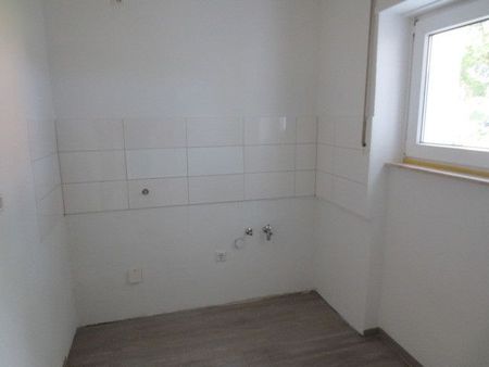 Modernisiertes Wohnglück- günstige 2,5-Zimmer-Wohnung - Foto 2